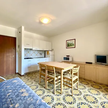 Blu * 利尼亚诺萨比亚多罗